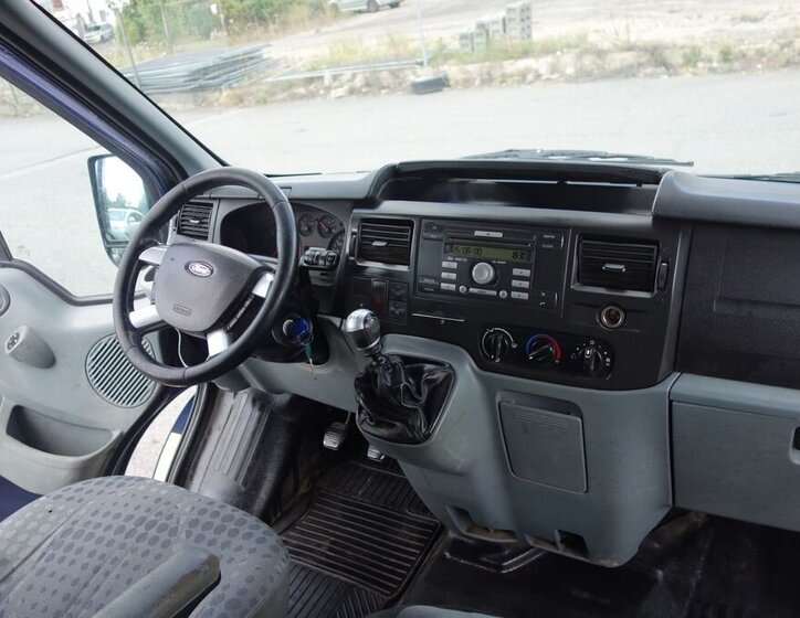 Ford Transit 12