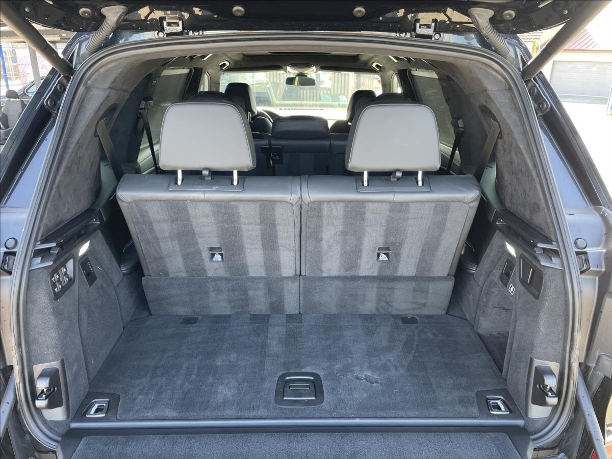 BMW X7 SUV / Terénní 3,0 l 195 kw