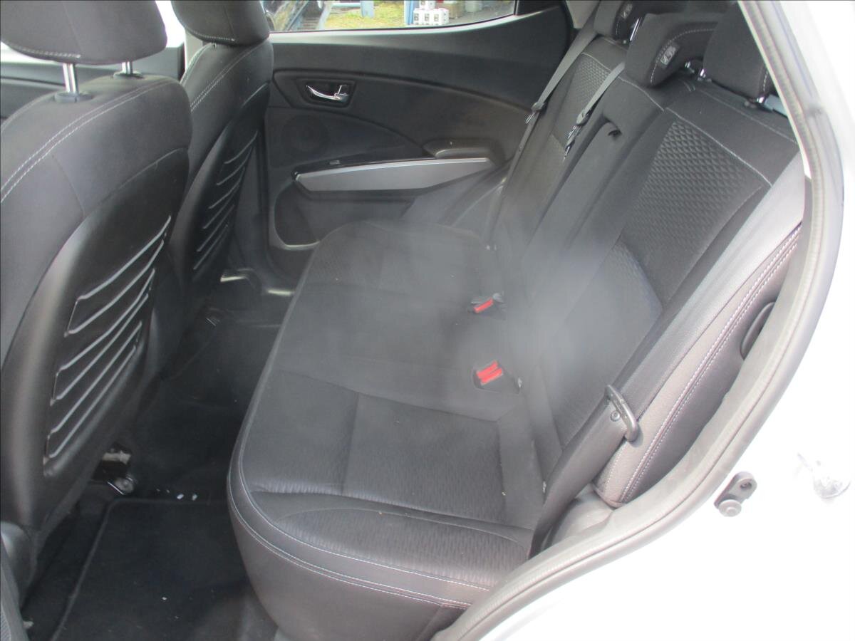 SsangYong Tivoli Hatchback 1,6 l 85 kw