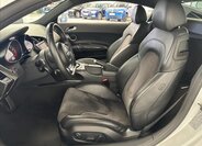 Audi R8 Kupé 5,2 l 386 kw