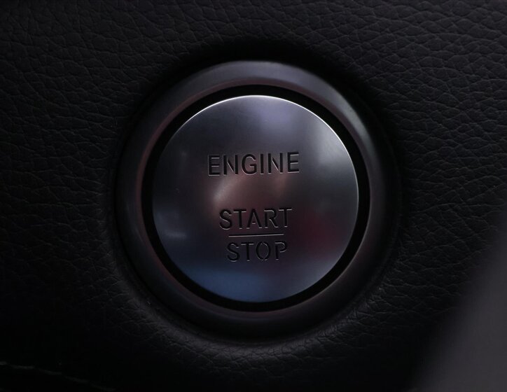 Mercedes-Benz Třídy S Kupé 5,5 l 430 kw