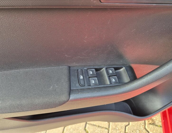 Škoda Fabia Hatchback 1,2 l 66 kw