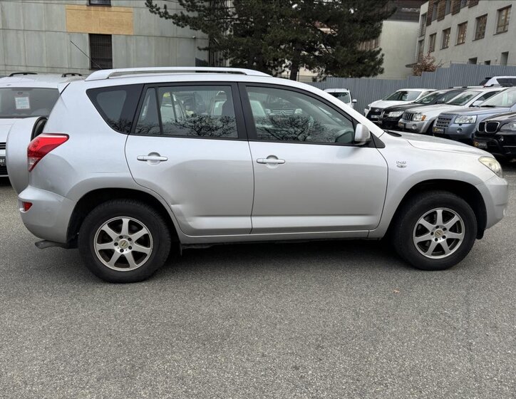 Toyota RAV4 4
