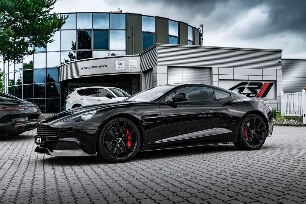 Aston Martin Vanquish