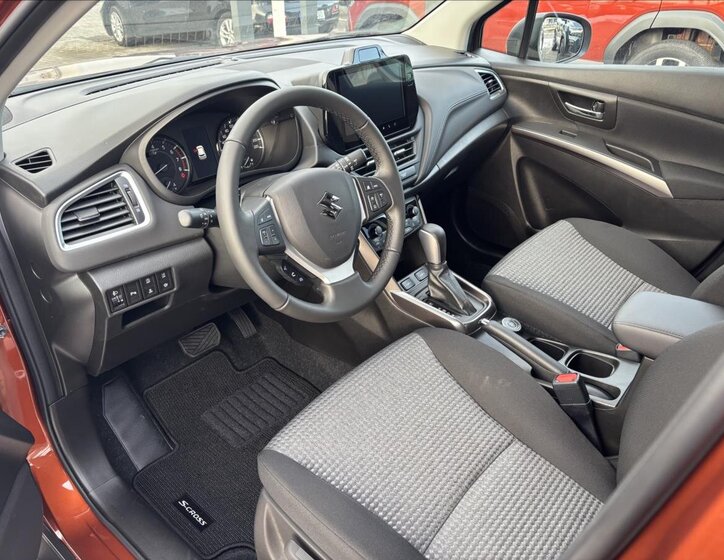 Suzuki S-Cross SUV 1,4 l 81 kw