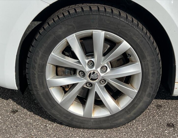 Škoda Superb Kombi 2,0 l 103 kw