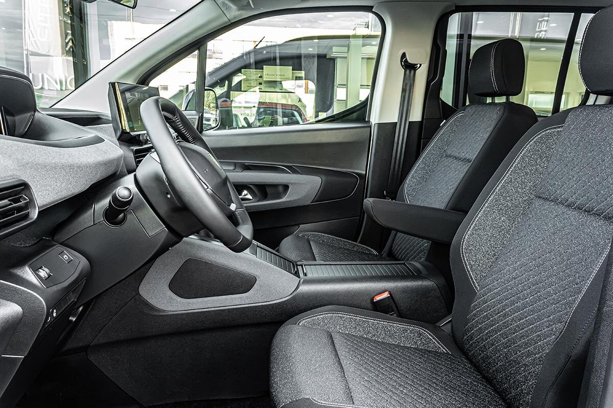 Peugeot Rifter MPV 1,5 l 0