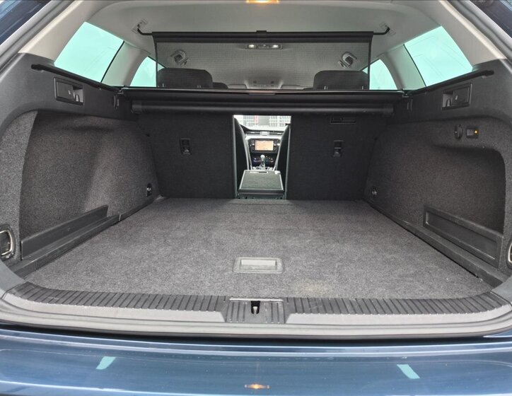 Volkswagen Passat Kombi 2,0 l 110 kw