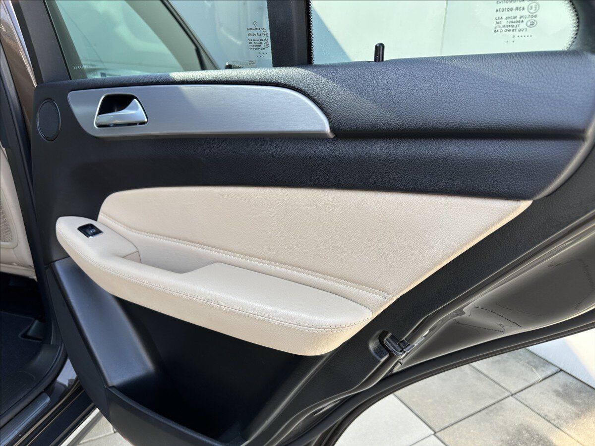 Mercedes-Benz GLE SUV / Terénní 3,0 l 190 kw