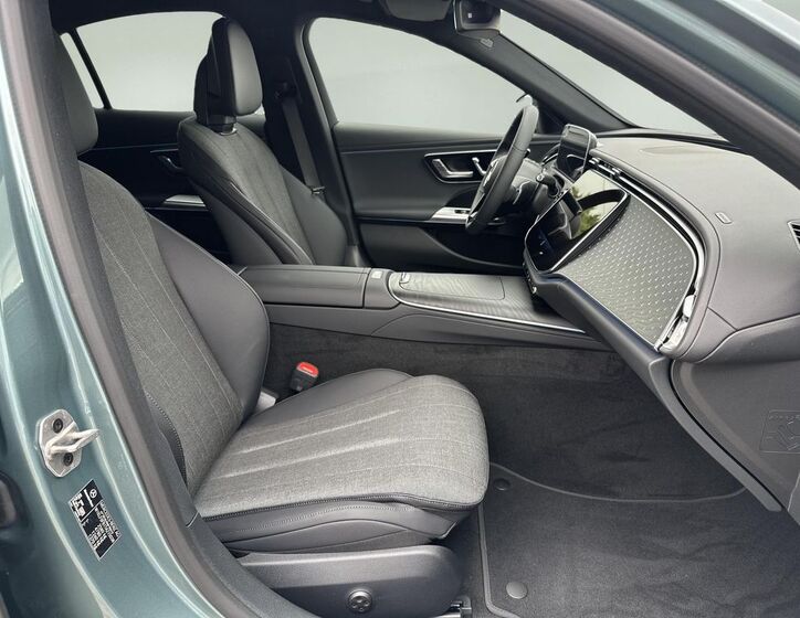 Mercedes-Benz Třídy E 12