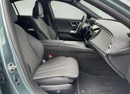 Mercedes-Benz Třídy E 12