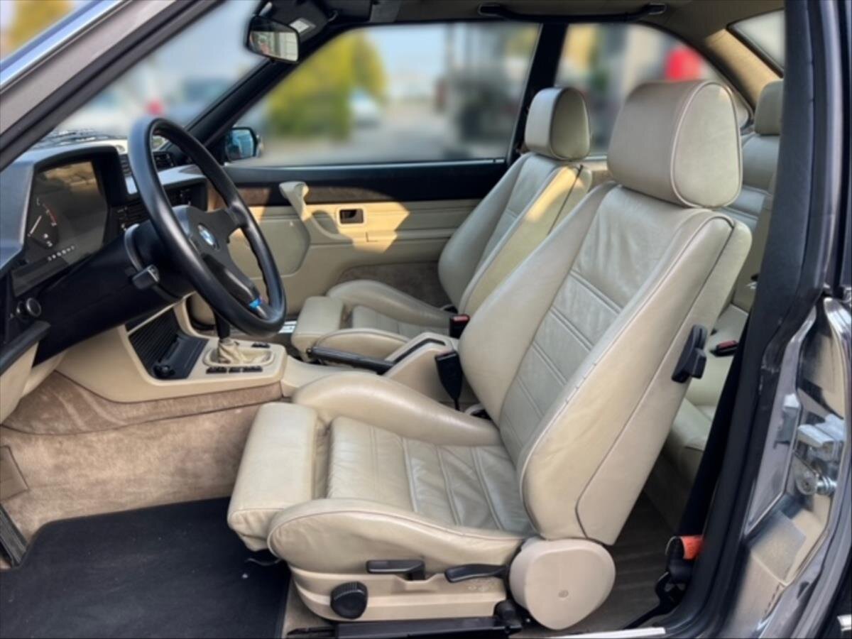 BMW M6 Kupé 3,5 l 210 kw