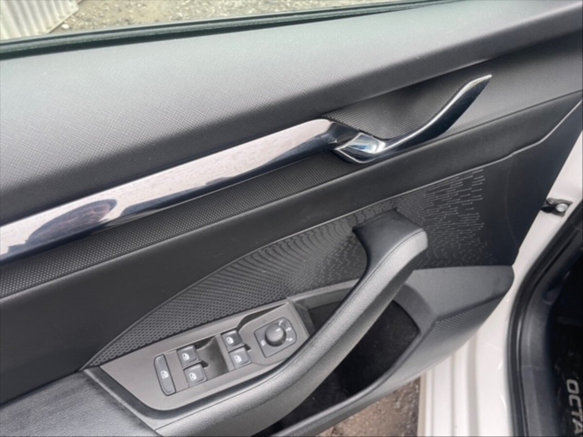 Škoda Octavia Kombi 1,5 l 110 kw