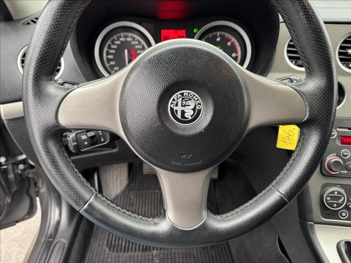 Alfa Romeo 159 Kombi 1,9 l 110 kw