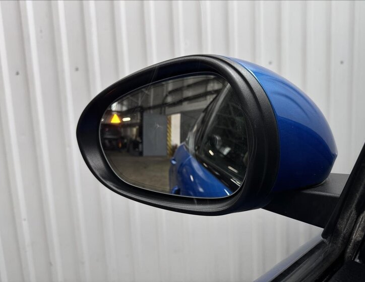 Alfa Romeo Giulia Sedan / Limuzína 2,0 l 206 kw