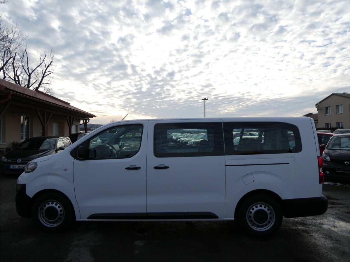 Peugeot Expert Kombi 1,5 l 88 kw