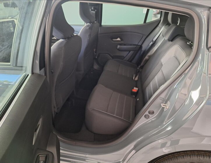 Dacia Sandero Hatchback 999,0 74 kw