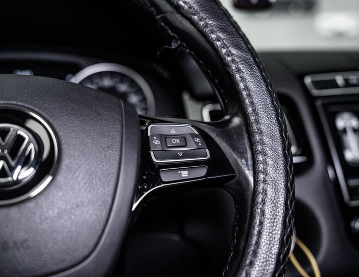 Volkswagen Touareg SUV / Terénní 3,0 l 193 kw