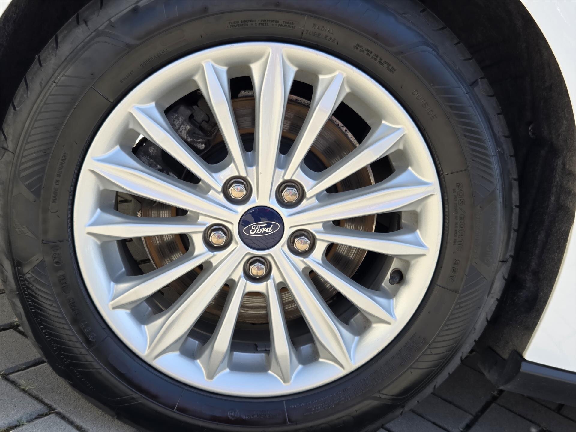 Ford Focus Kombi 1,5 l 88 kw