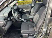 Toyota Yaris Cross SUV / Terénní 1,5 l 68 kw