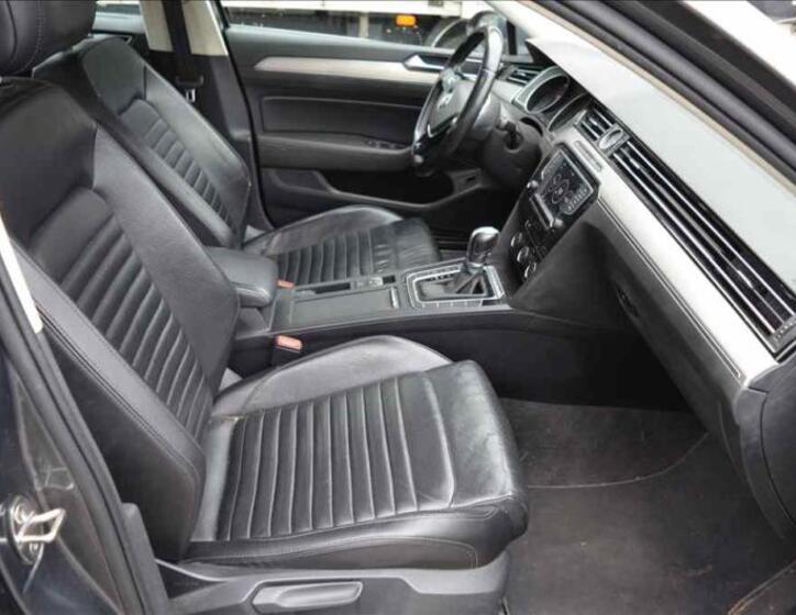 Volkswagen Passat CC 21