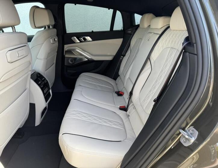 BMW X6 7