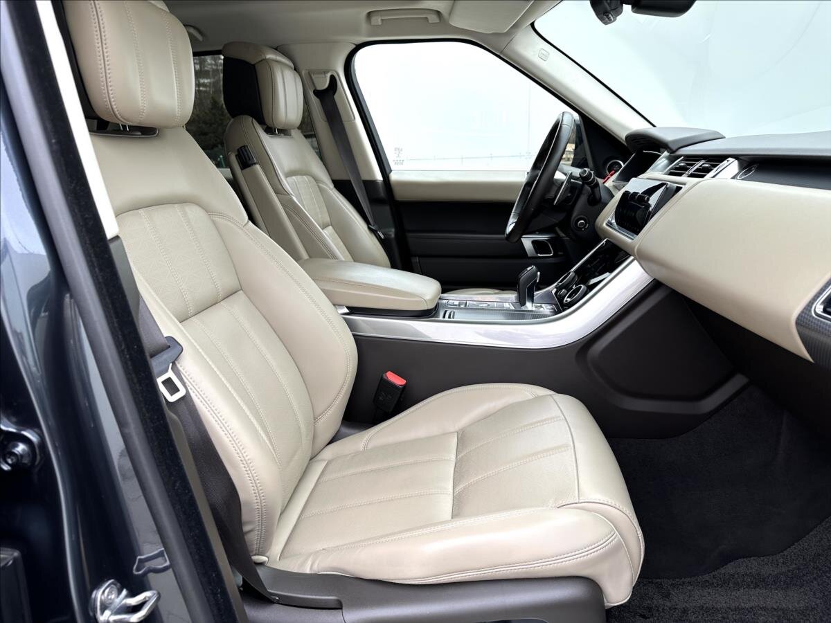 Land Rover Range Rover SUV 4,4 l 250 kw