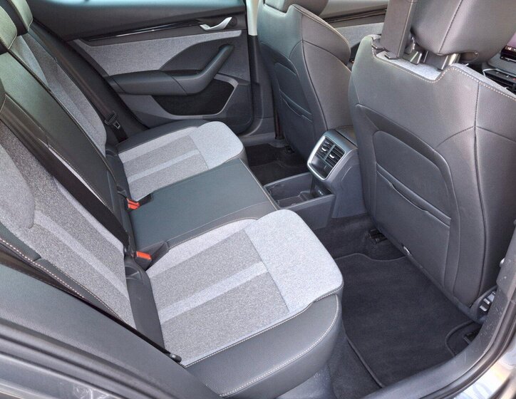 Škoda Octavia Sedan / Limuzína 1,5 l 110 kw