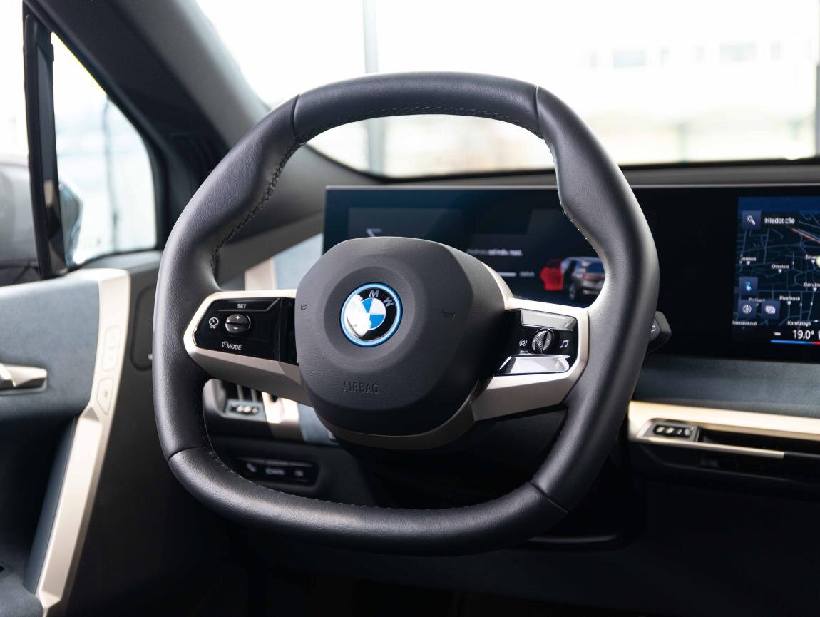 BMW iX SUV 0,0 240 kw