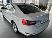 Škoda Superb Sedan / Limuzína 2,0 l 110 kw