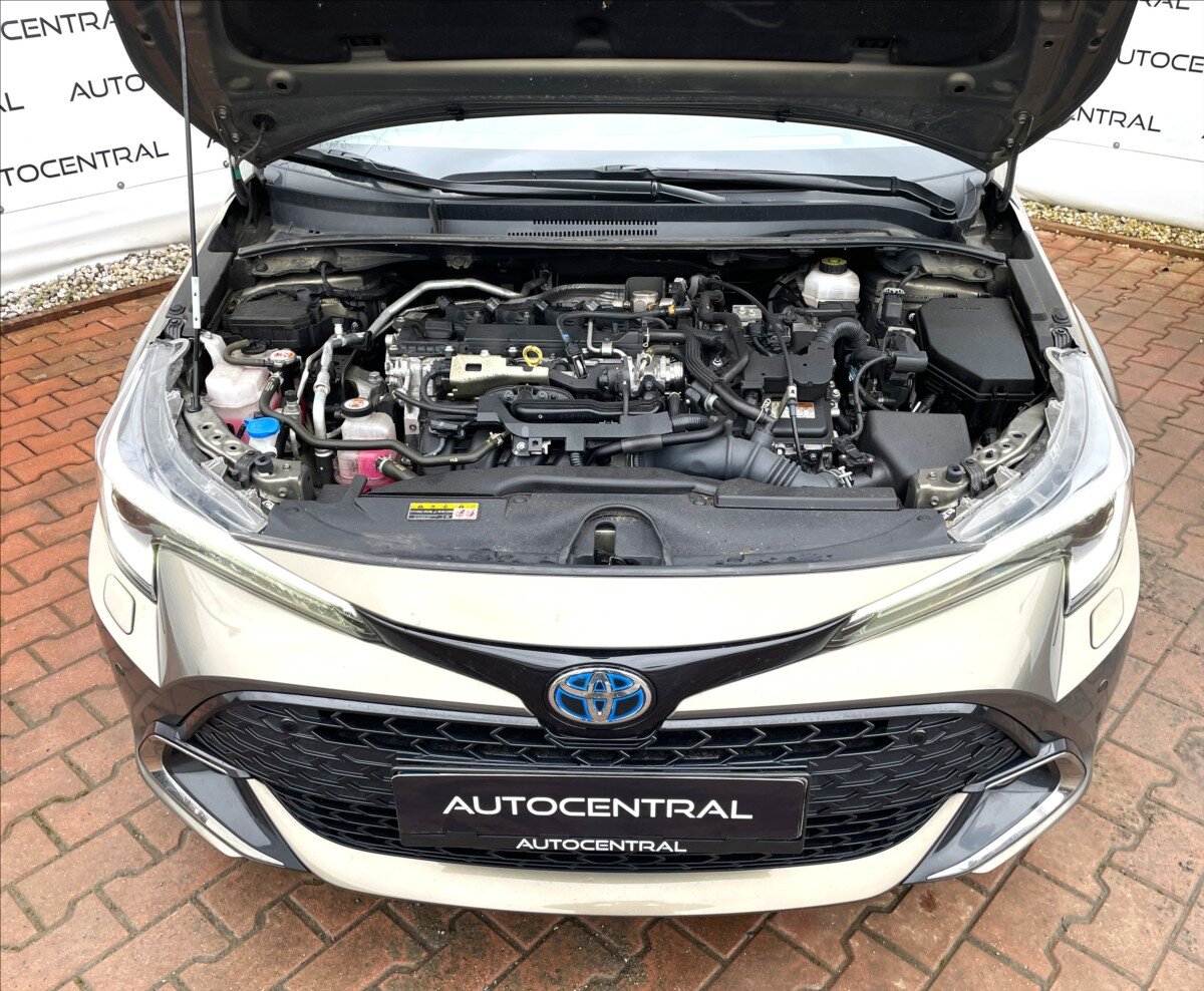 Toyota Corolla Kombi 2,0 l 112 kw