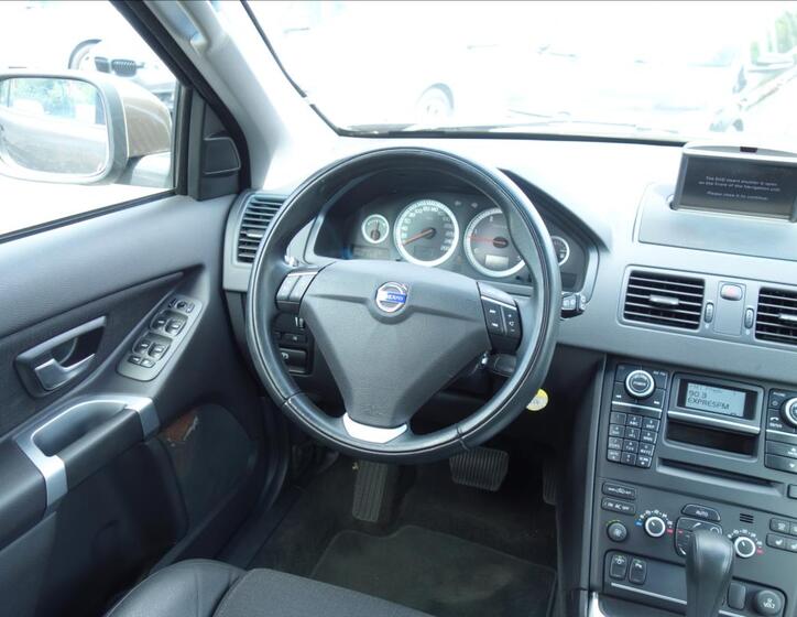 Volvo XC90 24