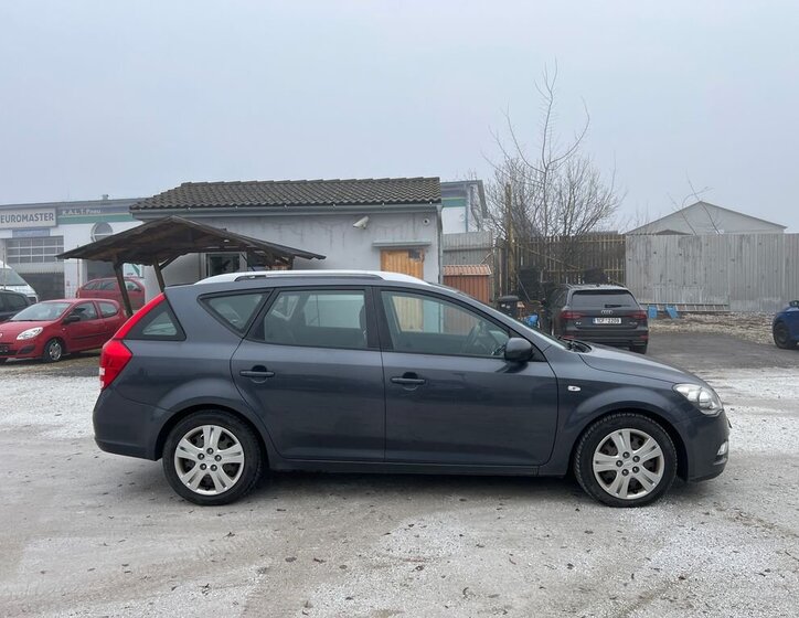 KIA Ostatní Kombi 1,6 l 66 kw