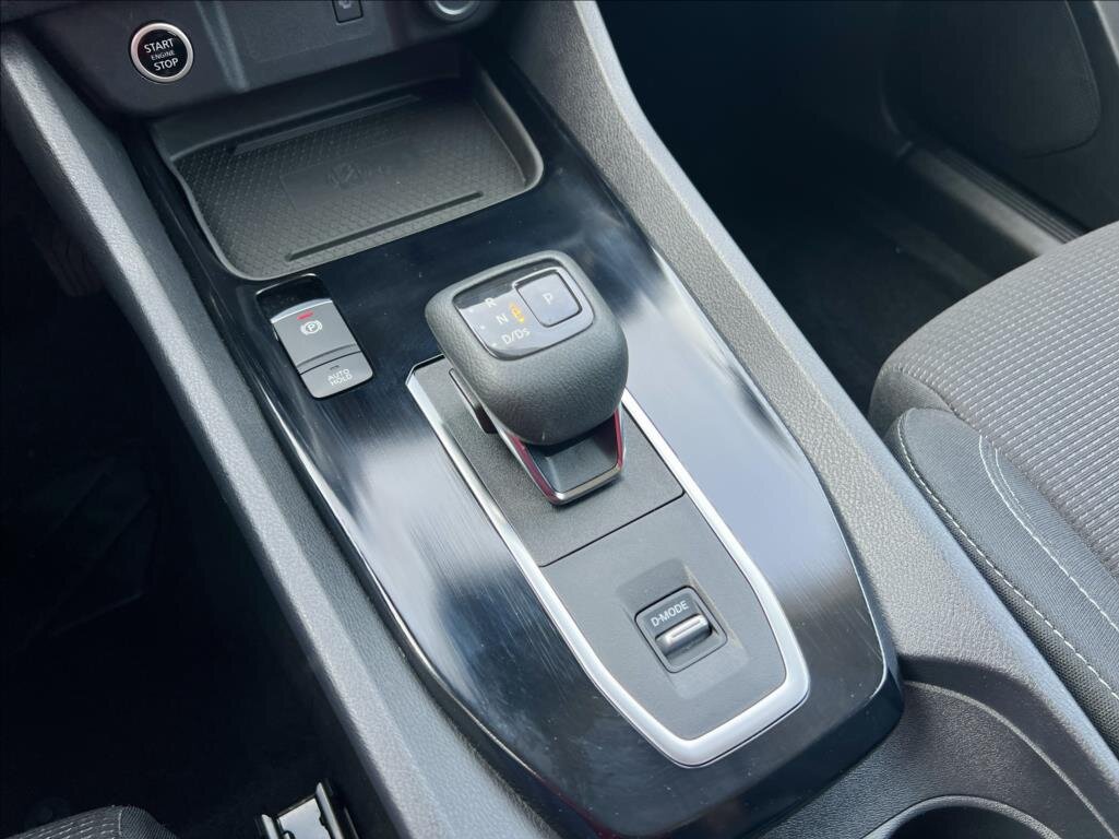 Nissan Qashqai SUV / Terénní 1,3 l 116 kw