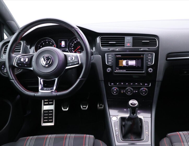 Volkswagen Golf Hatchback 2,0 l 169 kw