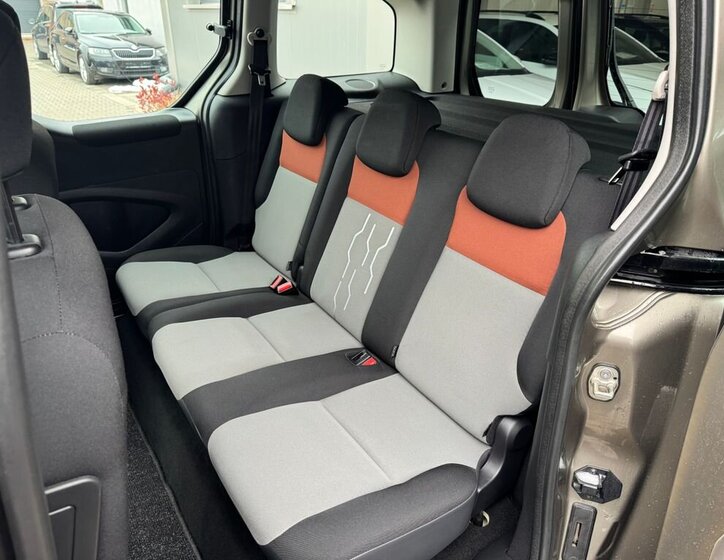 Peugeot Partner Tepee MPV 1,6 l 88 kw