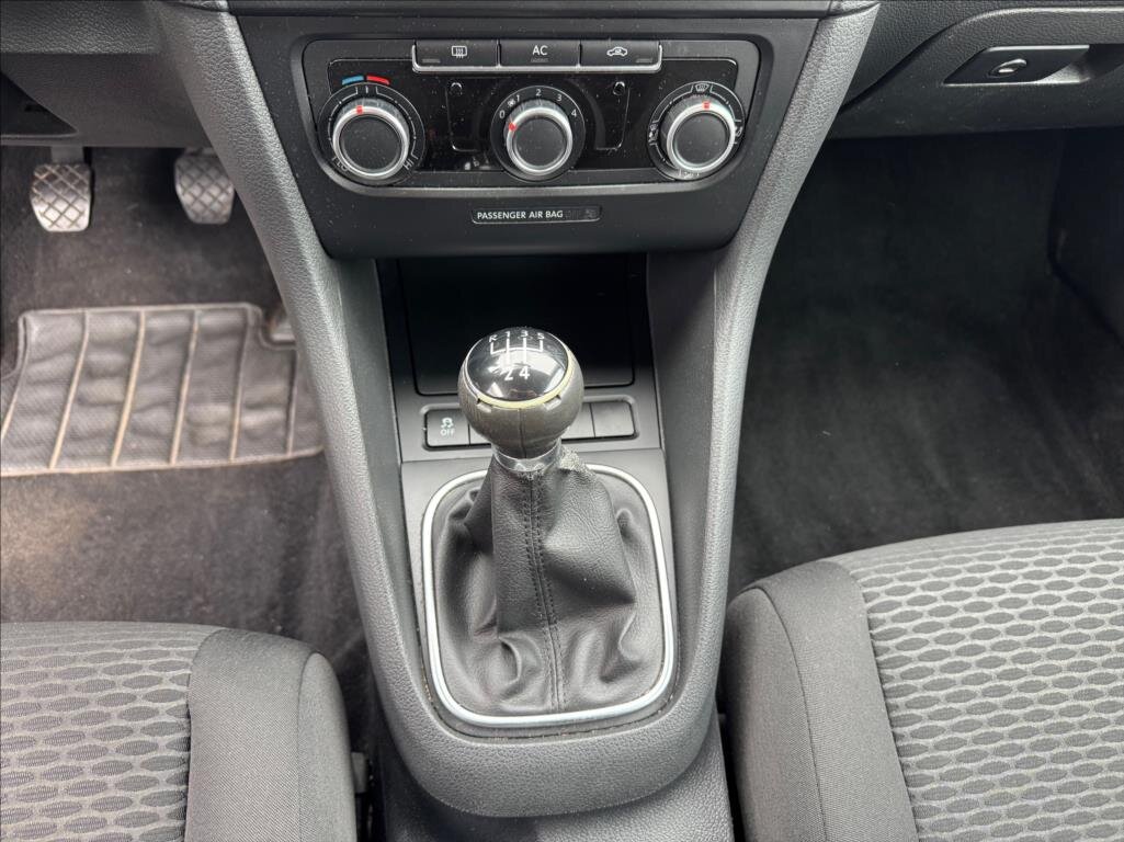 Volkswagen Golf Kombi 1,6 l 77 kw