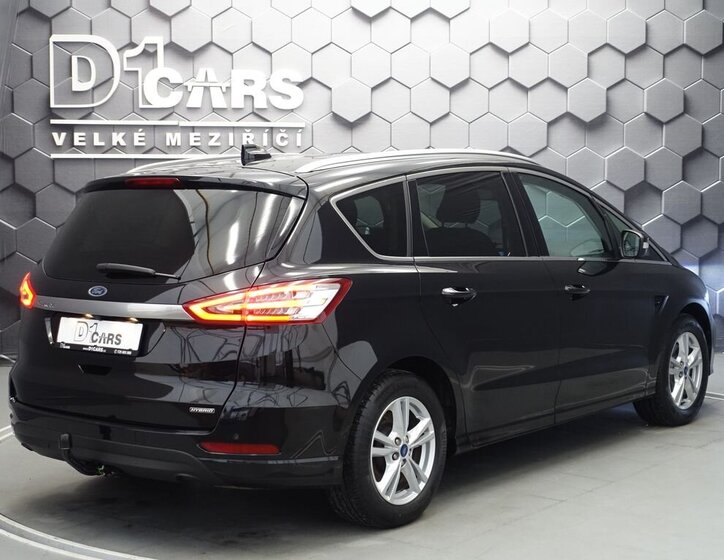 Ford S-MAX MPV 2,5 l 140 kw