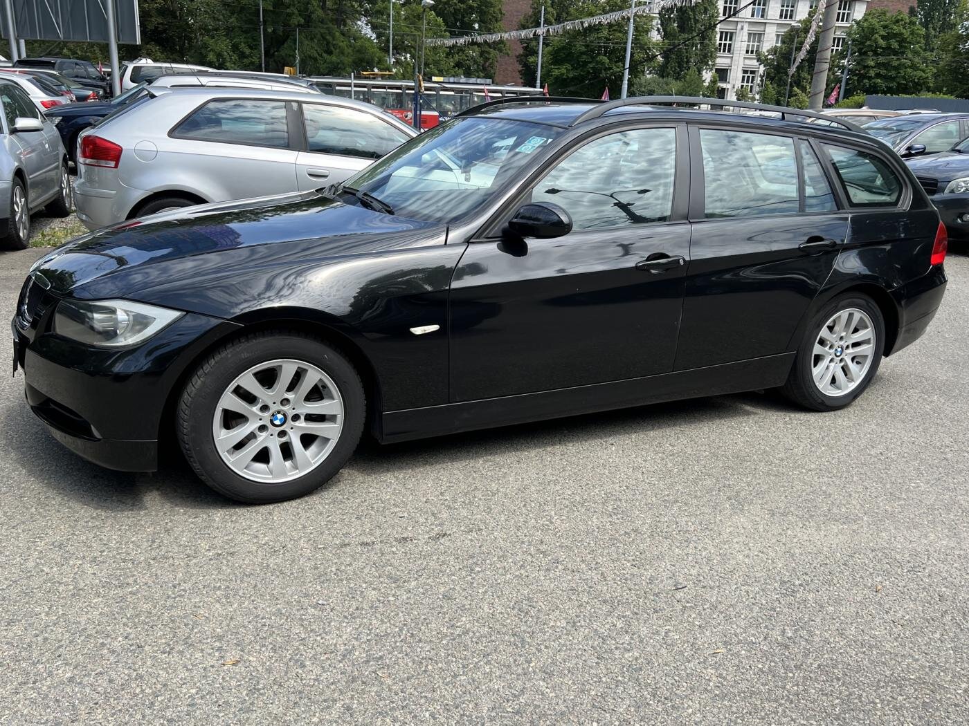 BMW Řada 3 Kombi 2,0 l 120 kw