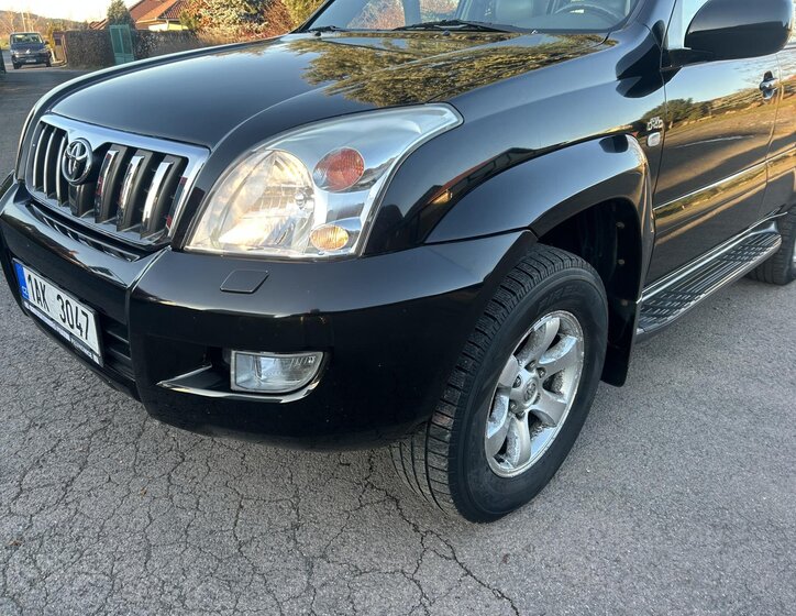 Toyota Land Cruiser 5