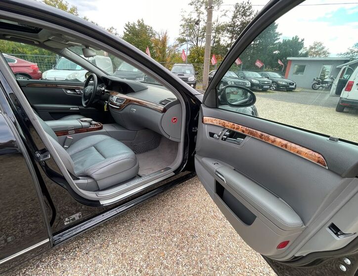 Mercedes-Benz Třídy S 14