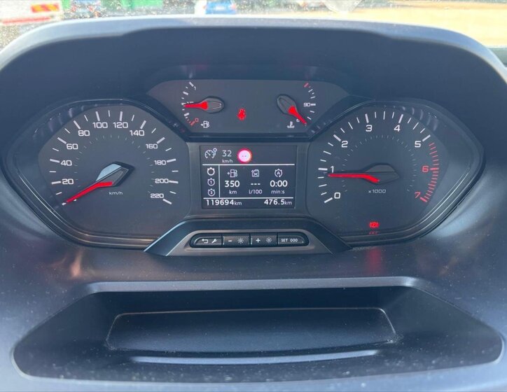 Peugeot Rifter MPV 1,5 l 75 kw