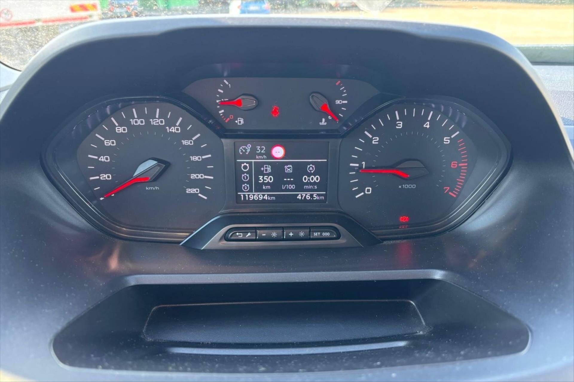 Peugeot Rifter MPV 1,5 l 75 kw