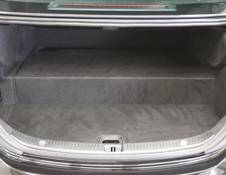 Mercedes-Benz Třídy E 8