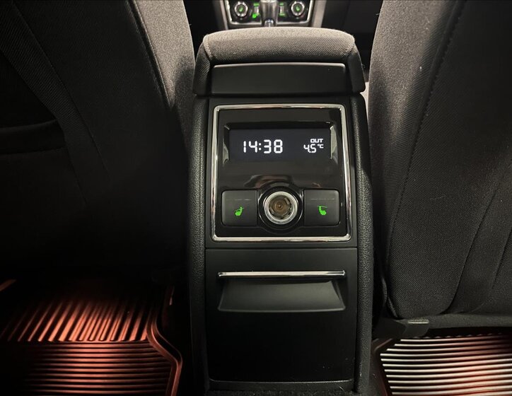 Škoda Superb Liftback 2,0 l 103 kw