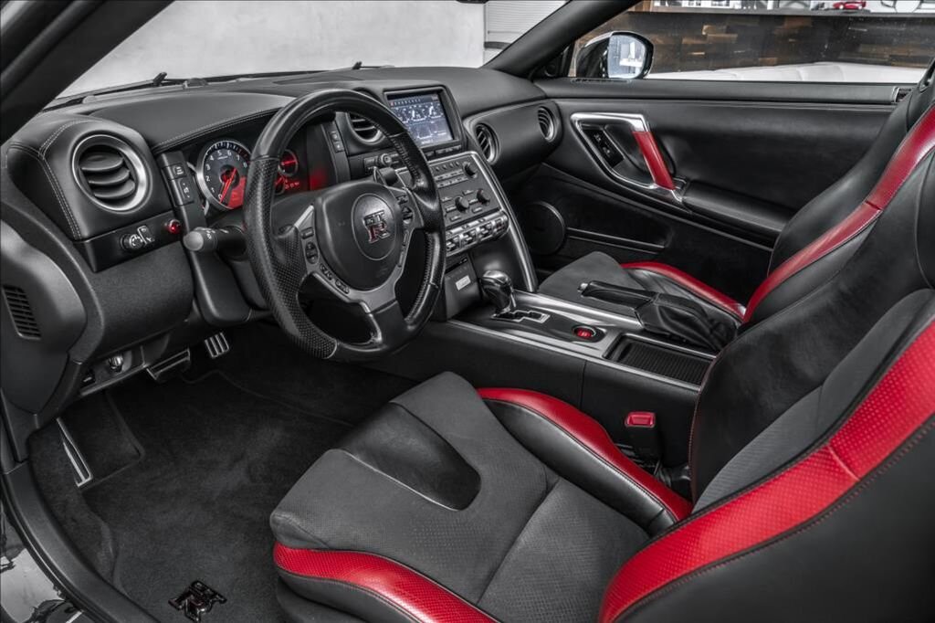 Nissan GT-R Kupé 3,8 l 357 kw