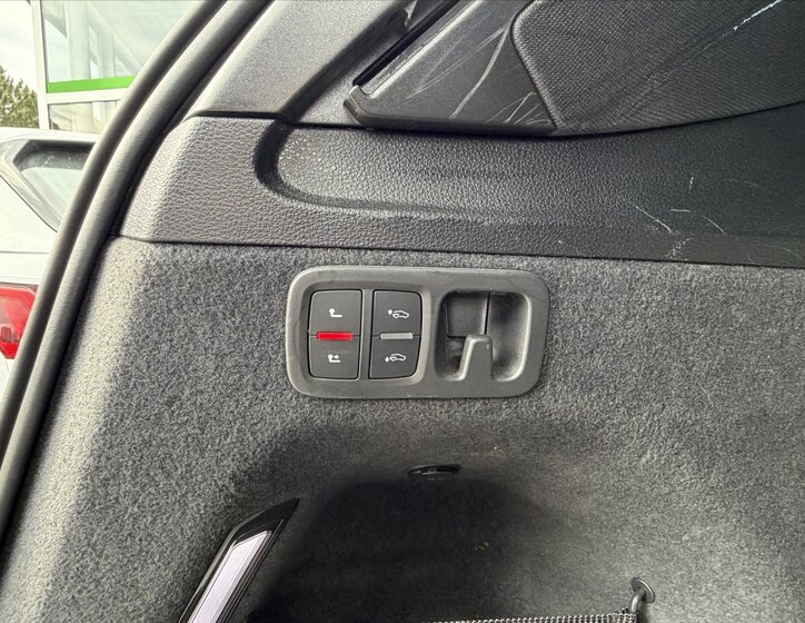 Audi Q7 Kombi 3,0 l 210 kw