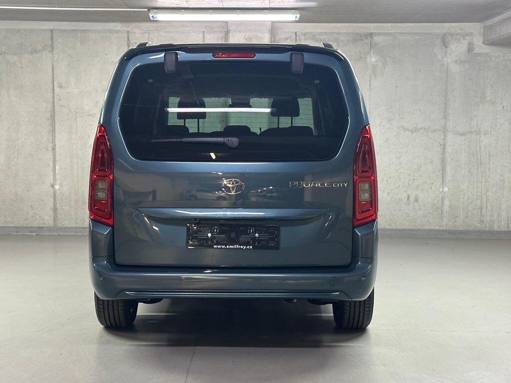 Toyota ProAce City Verso MPV 1,5 l 96 kw