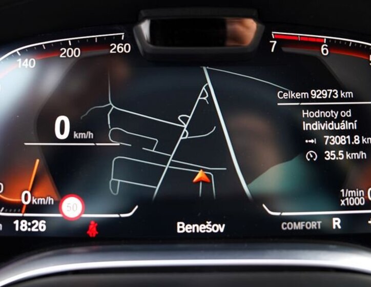 BMW Řada 7 Sedan / Limuzína 4,4 l 390 kw