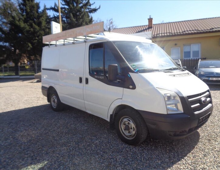Ford Transit Skříň 2,2 l 74 kw
